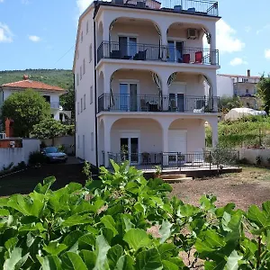  Apartman Mojca Horvátország